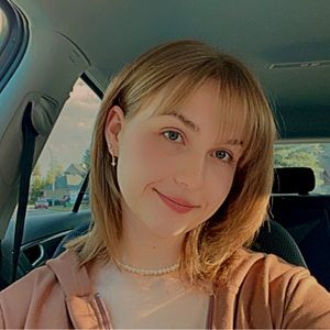 Meet your Posher, Brooke